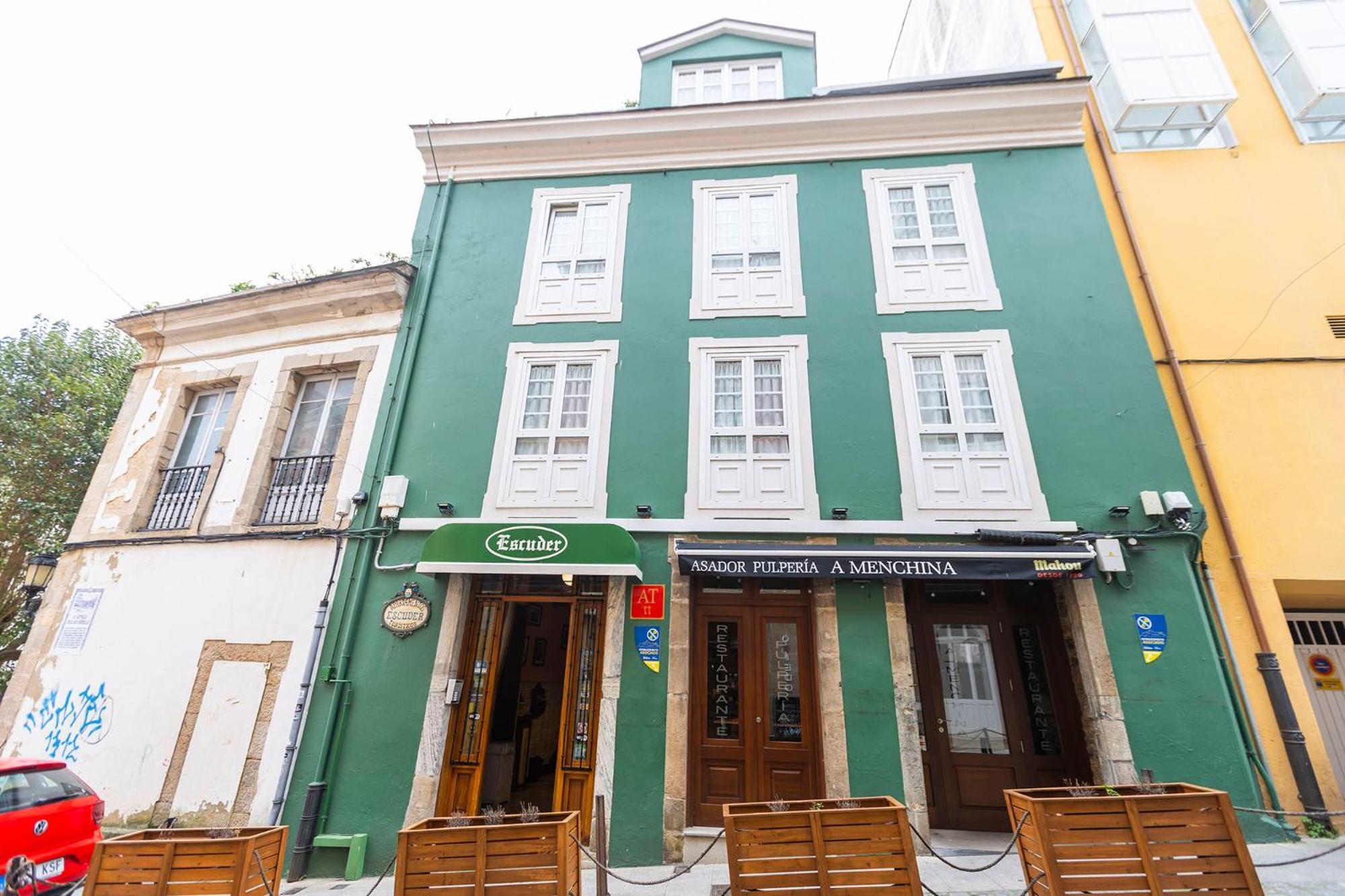 Escuder Apartamentos Turisticos Ribadeo Exterior foto