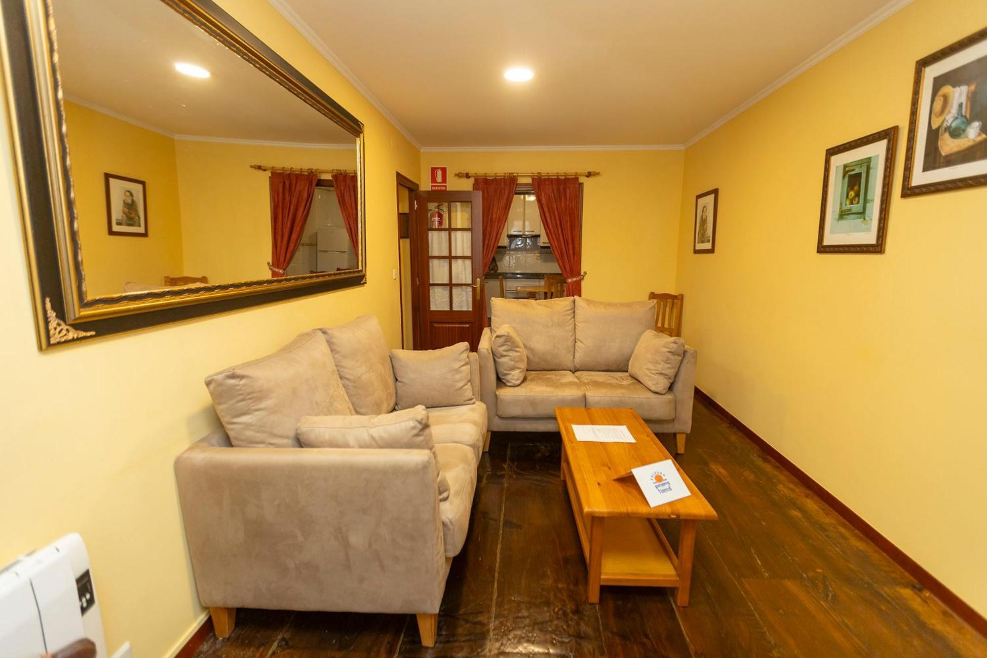 Escuder Apartamentos Turisticos Ribadeo Exterior foto