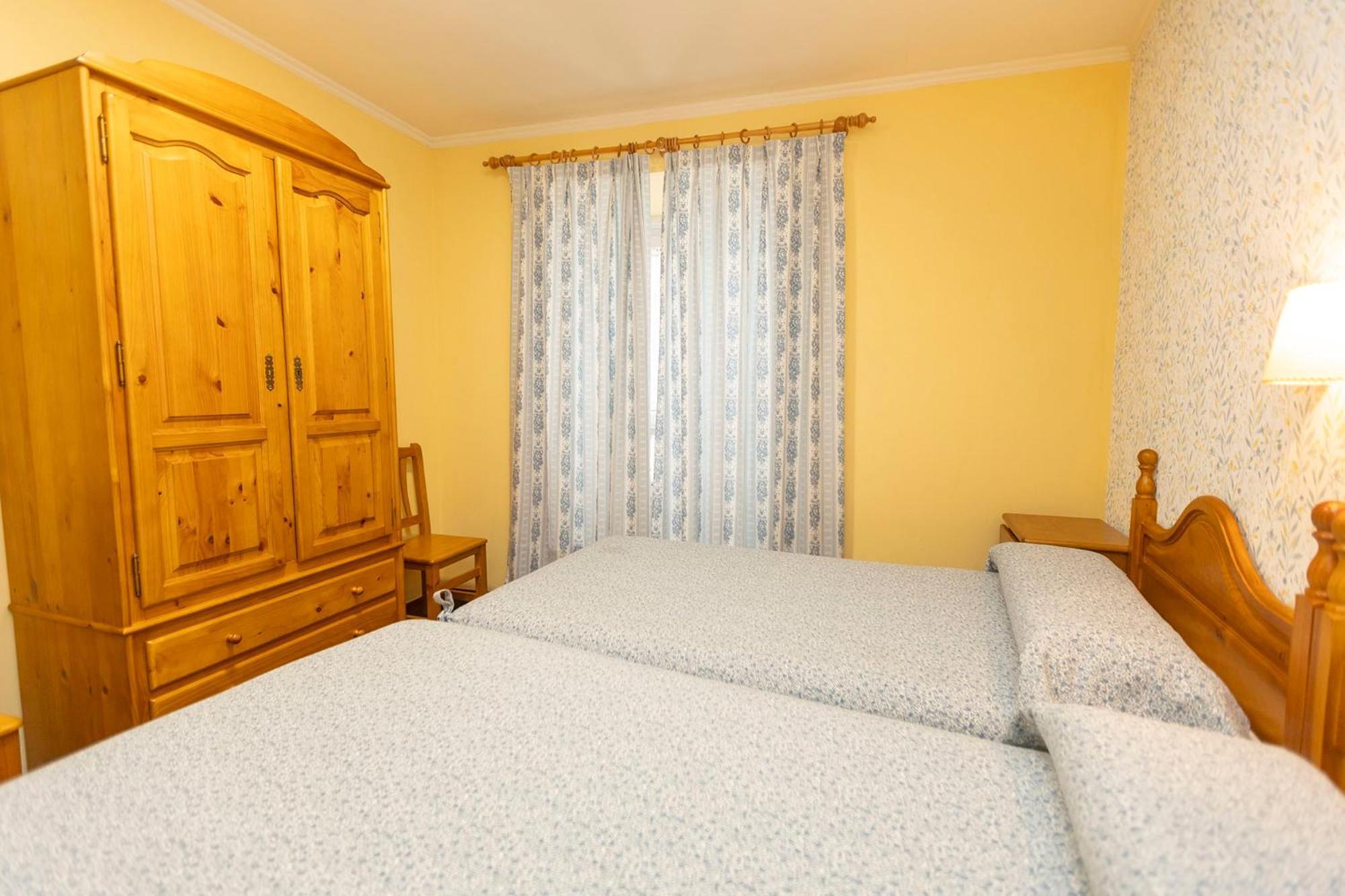 Escuder Apartamentos Turisticos Ribadeo Exterior foto